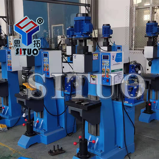 旋鉚技術(shù)革新:無錫思拓旋鉚機(jī)領(lǐng)航工業(yè)制造